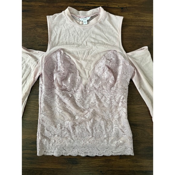 Guess Mesh & Lace‎ Open Shoulder Top - Picture 3 of 4